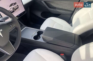Внедорожник / Кроссовер Tesla Model Y 2022 в Киеве