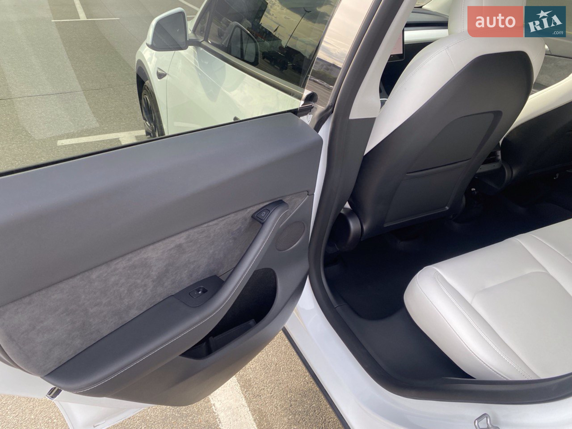 2022 Tesla Model Y - мініатюра 33