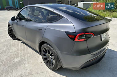 Внедорожник / Кроссовер Tesla Model Y 2023 в Дрогобыче