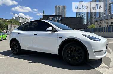 Внедорожник / Кроссовер Tesla Model Y 2022 в Киеве