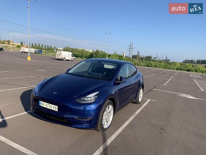 Tesla Model Y 2020