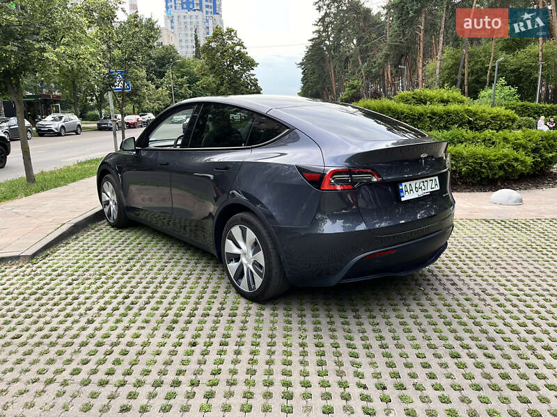 Позашляховик / Кросовер Tesla Model Y 2021 в Києві