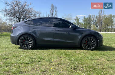 Внедорожник / Кроссовер Tesla Model Y 2022 в 