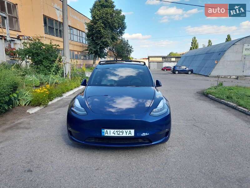 Внедорожник / Кроссовер Tesla Model Y 2022 в Киеве