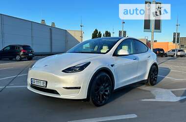 Позашляховик / Кросовер Tesla Model Y 2021 в Києві