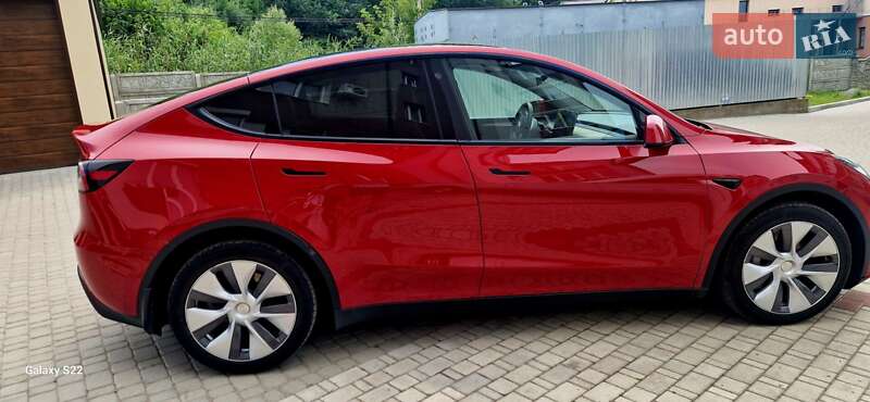 Позашляховик / Кросовер Tesla Model Y 2022 в Мостиській
