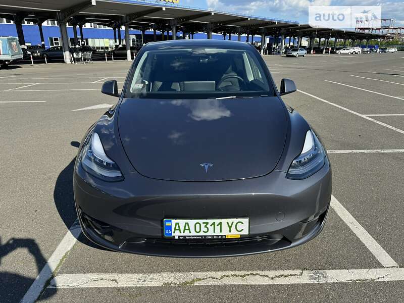 Внедорожник / Кроссовер Tesla Model Y 2022 в Киеве