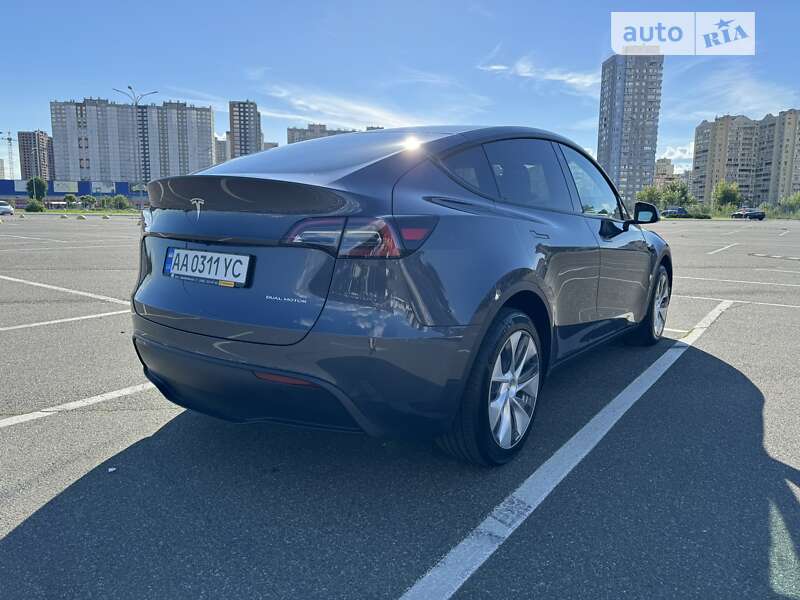 Внедорожник / Кроссовер Tesla Model Y 2022 в Киеве