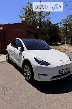 Внедорожник / Кроссовер Tesla Model Y 2022 в 