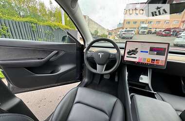 Позашляховик / Кросовер Tesla Model Y 2021 в Луцьку