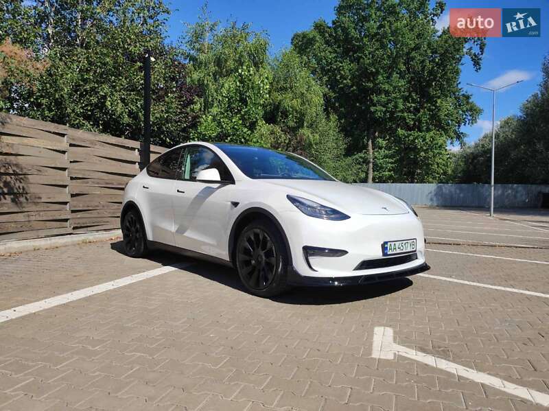 Tesla Model Y 2020