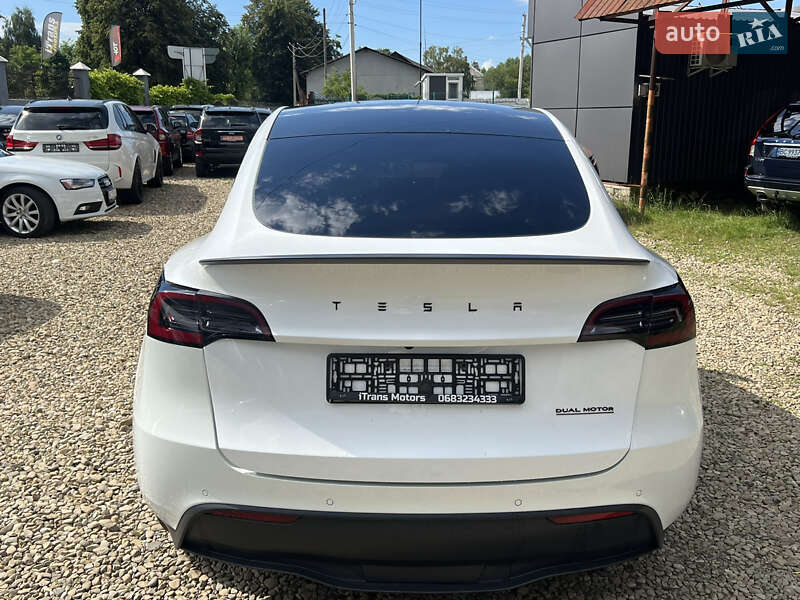Позашляховик / Кросовер Tesla Model Y 2020 в Стрию