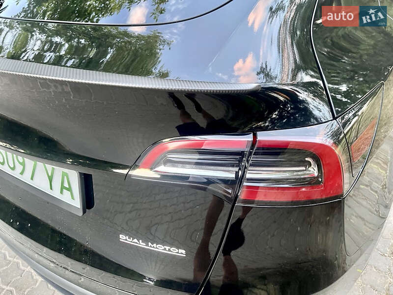 Позашляховик / Кросовер Tesla Model Y 2023 в Одесі