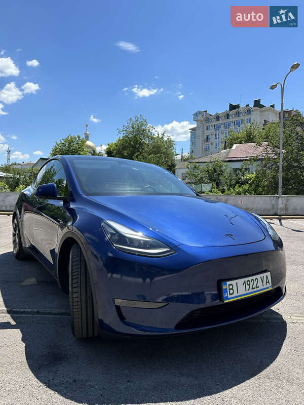 Внедорожник / Кроссовер Tesla Model Y 2023 в Полтаве