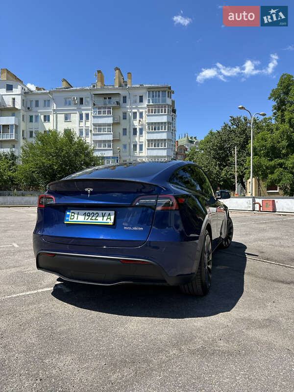 Позашляховик / Кросовер Tesla Model Y 2023 в Полтаві