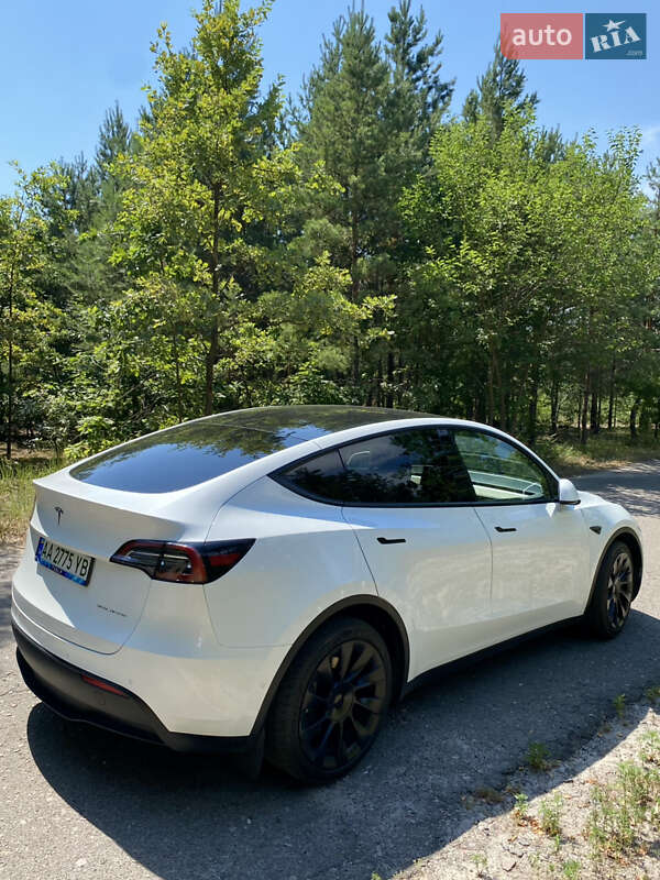 Внедорожник / Кроссовер Tesla Model Y 2021 в Киеве