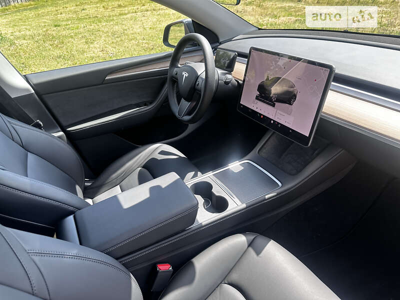 Внедорожник / Кроссовер Tesla Model Y 2023 в Черкассах