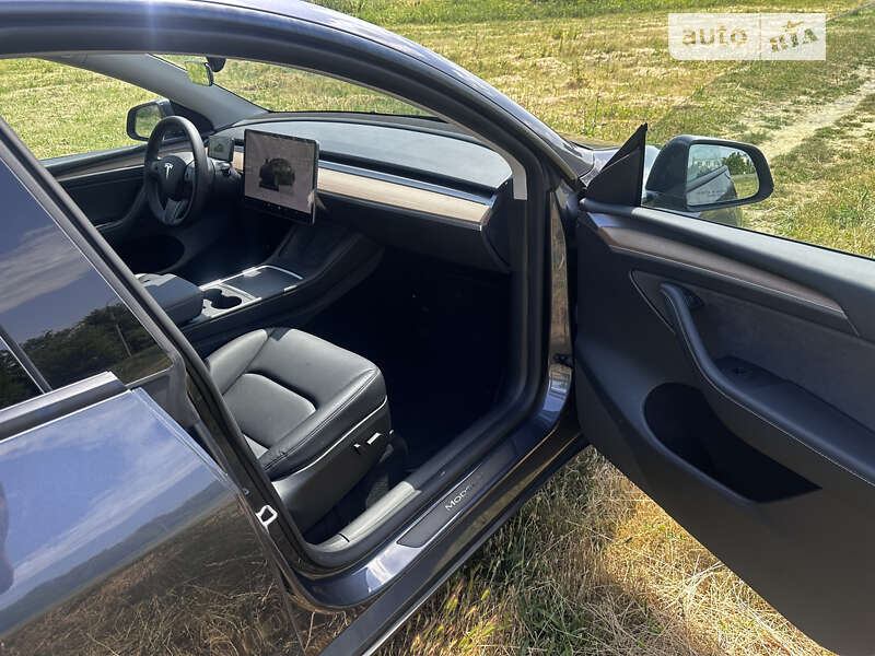 Внедорожник / Кроссовер Tesla Model Y 2023 в Черкассах