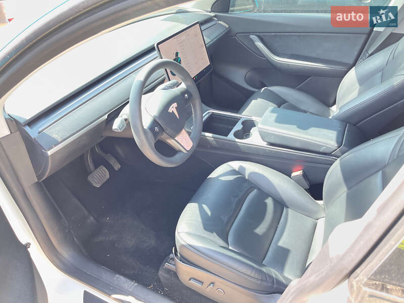 Внедорожник / Кроссовер Tesla Model Y 2021 в Днепре