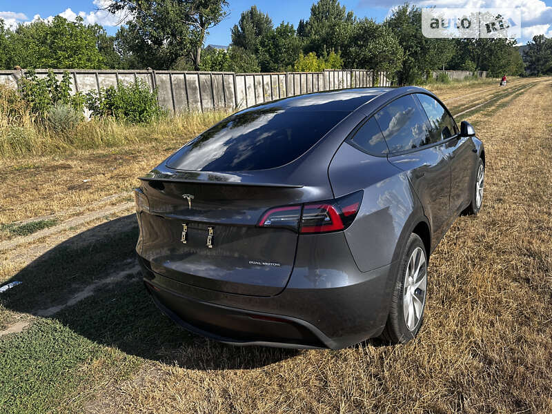 Внедорожник / Кроссовер Tesla Model Y 2023 в Черкассах