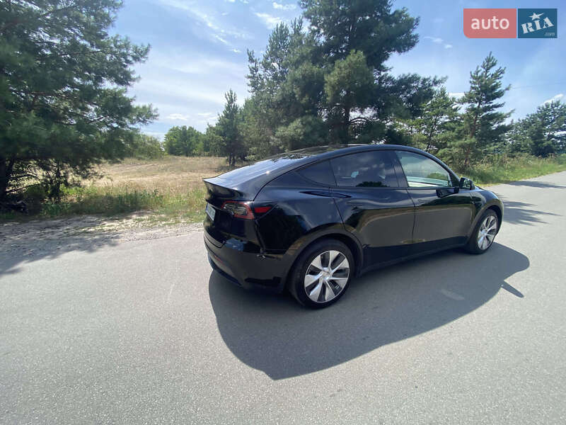 Внедорожник / Кроссовер Tesla Model Y 2023 в Киеве