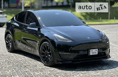 Позашляховик / Кросовер Tesla Model Y 2021 в Дніпрі