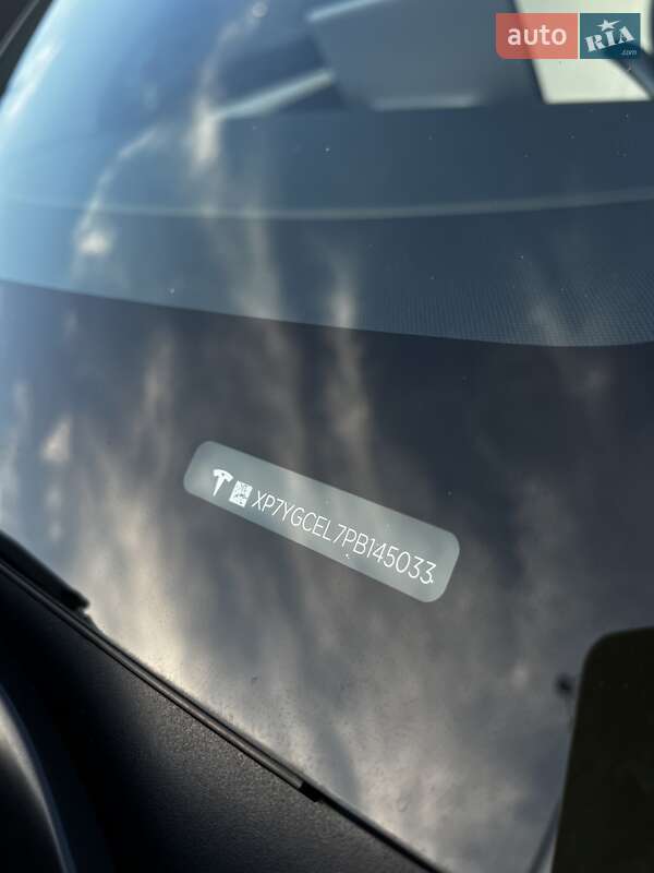 Внедорожник / Кроссовер Tesla Model Y 2023 в Киеве фото 5 Внедорожник / Кроссовер Tesla Model Y 2023 в Киеве