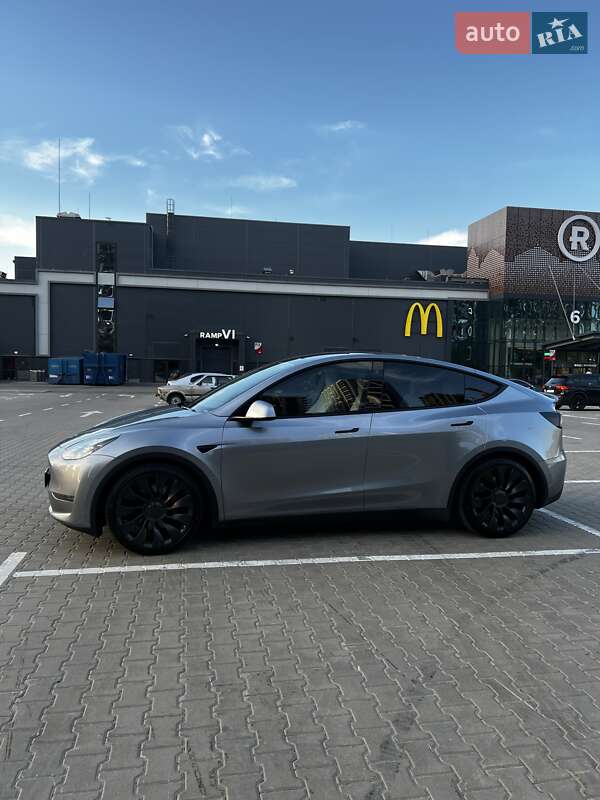 Внедорожник / Кроссовер Tesla Model Y 2023 в Киеве фото 24 Внедорожник / Кроссовер Tesla Model Y 2023 в Киеве