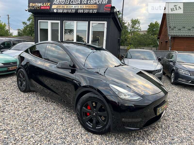 Tesla Model Y 2022