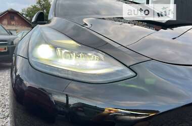 Позашляховик / Кросовер Tesla Model Y 2022 в 