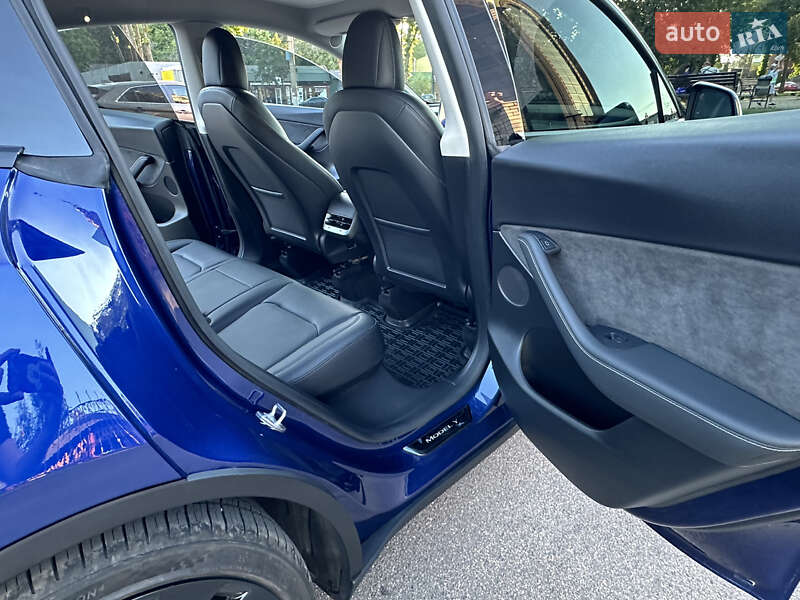 Внедорожник / Кроссовер Tesla Model Y 2022 в Кривом Роге фото 18 Внедорожник / Кроссовер Tesla Model Y 2022 в Кривом Роге