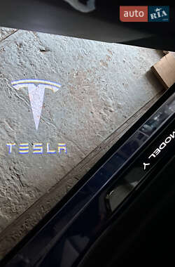 Внедорожник / Кроссовер Tesla Model Y 2022 в 
