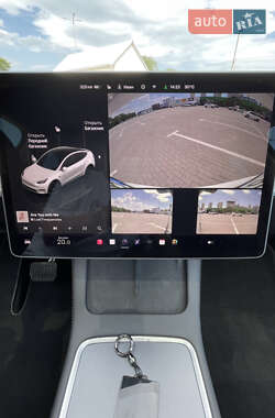 Внедорожник / Кроссовер Tesla Model Y 2022 в 