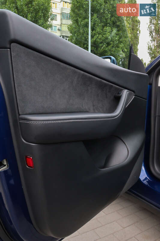Внедорожник / Кроссовер Tesla Model Y 2022 в Кременчуге фото 14 Внедорожник / Кроссовер Tesla Model Y 2022 в Кременчуге