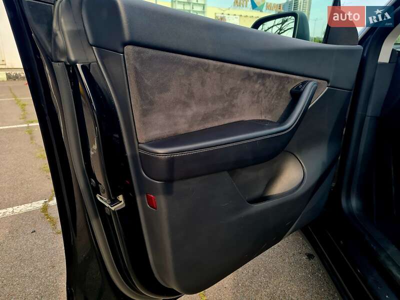 Позашляховик / Кросовер Tesla Model Y 2021 в Києві