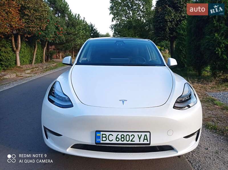 Внедорожник / Кроссовер Tesla Model Y 2023 в Львове