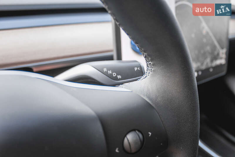 Внедорожник / Кроссовер Tesla Model Y 2020 в Хусте