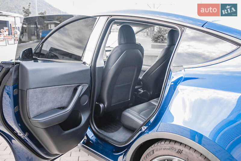 Внедорожник / Кроссовер Tesla Model Y 2020 в Хусте