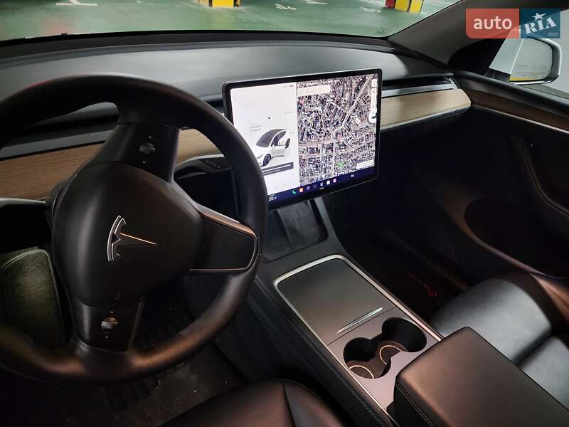Внедорожник / Кроссовер Tesla Model Y 2022 в Киеве
