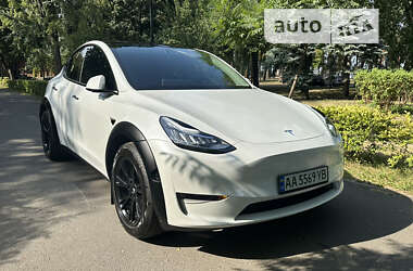 Внедорожник / Кроссовер Tesla Model Y 2022 в Киеве