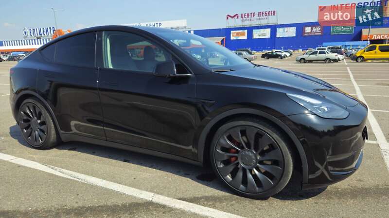 Tesla Model Y 2021