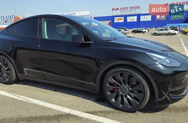 Внедорожник / Кроссовер Tesla Model Y 2021 в 