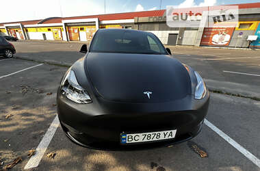 Внедорожник / Кроссовер Tesla Model Y 2023 в Львове