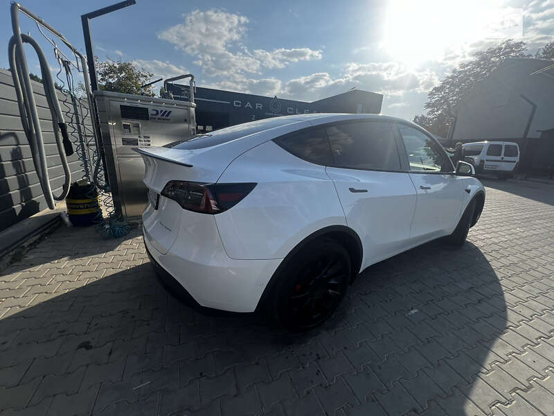 Позашляховик / Кросовер Tesla Model Y 2022 в Чернівцях фото 18 Позашляховик / Кросовер Tesla Model Y 2022 в Чернівцях