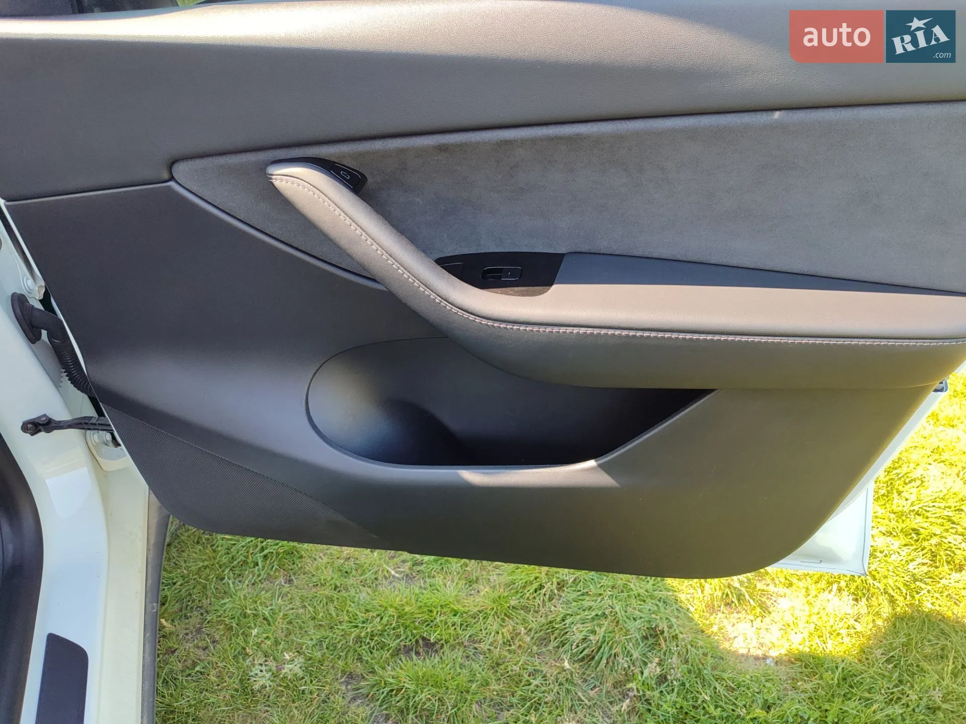 2020 Tesla Model Y - мініатюра 14