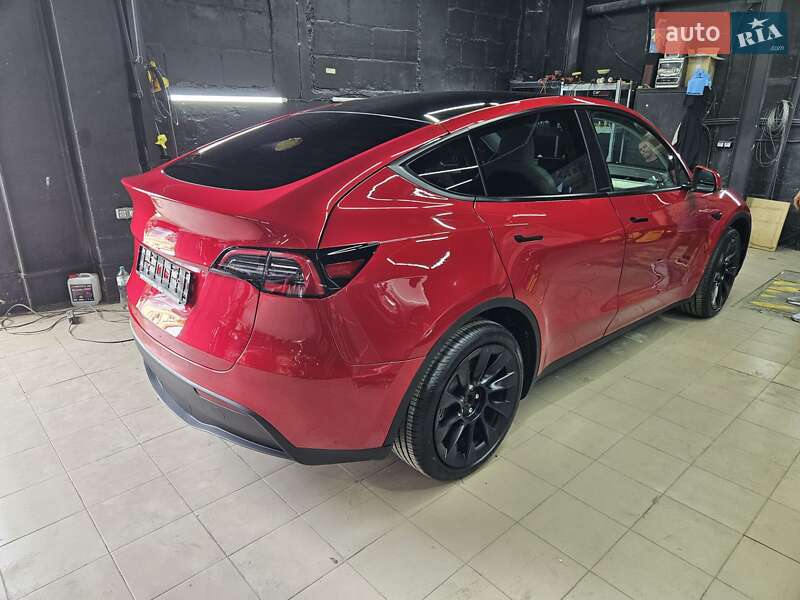 Позашляховик / Кросовер Tesla Model Y 2023 в Києві