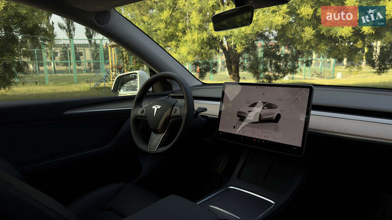 Внедорожник / Кроссовер Tesla Model Y 2023 в Днепре