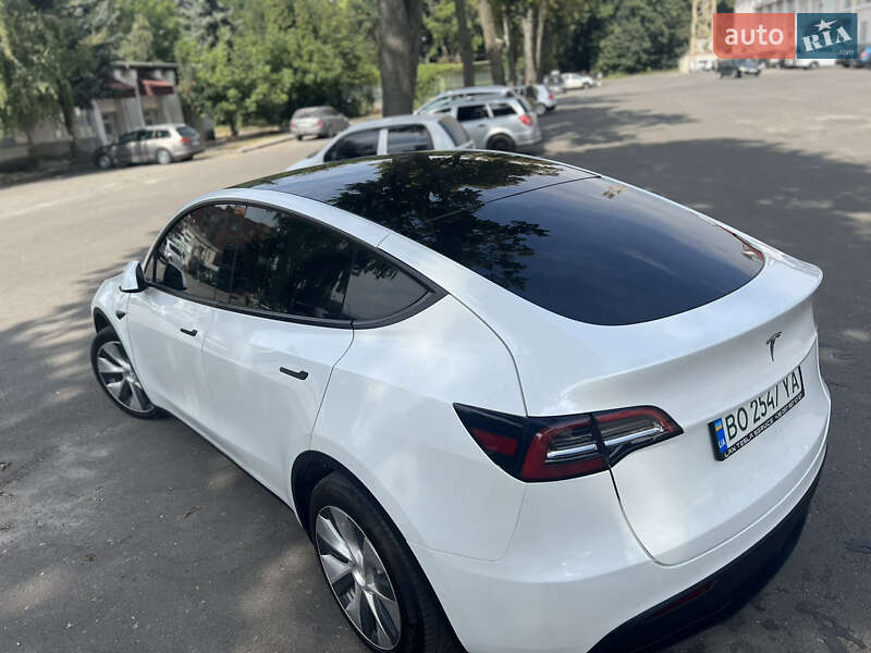 Внедорожник / Кроссовер Tesla Model Y 2020 в Тернополе