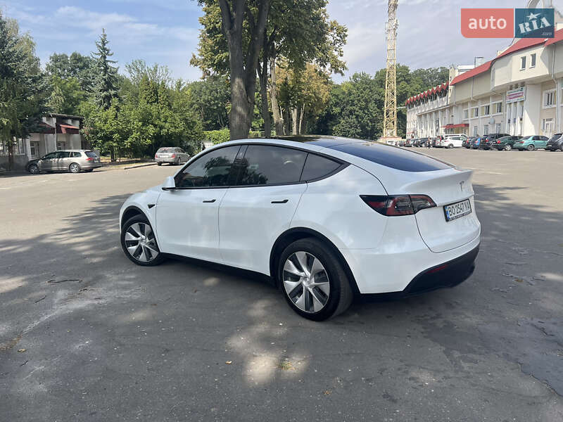 Внедорожник / Кроссовер Tesla Model Y 2020 в 