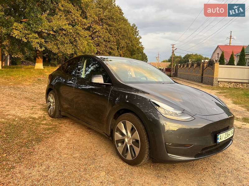 Позашляховик / Кросовер Tesla Model Y 2020 в Києві фото 6 Позашляховик / Кросовер Tesla Model Y 2020 в Києві